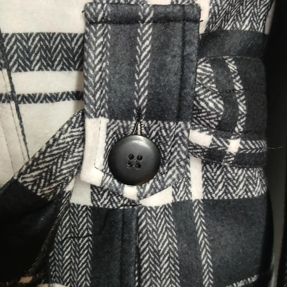 NWT JouJou Large plaid double breasted car coat chic classic cozy extra button
